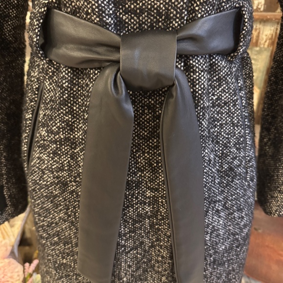 DANA BUCHMAN TWEED WOOL COAT | LEATHER BELTED | TRENCH | WINTER CREW JACKET - Picture 2 of 11